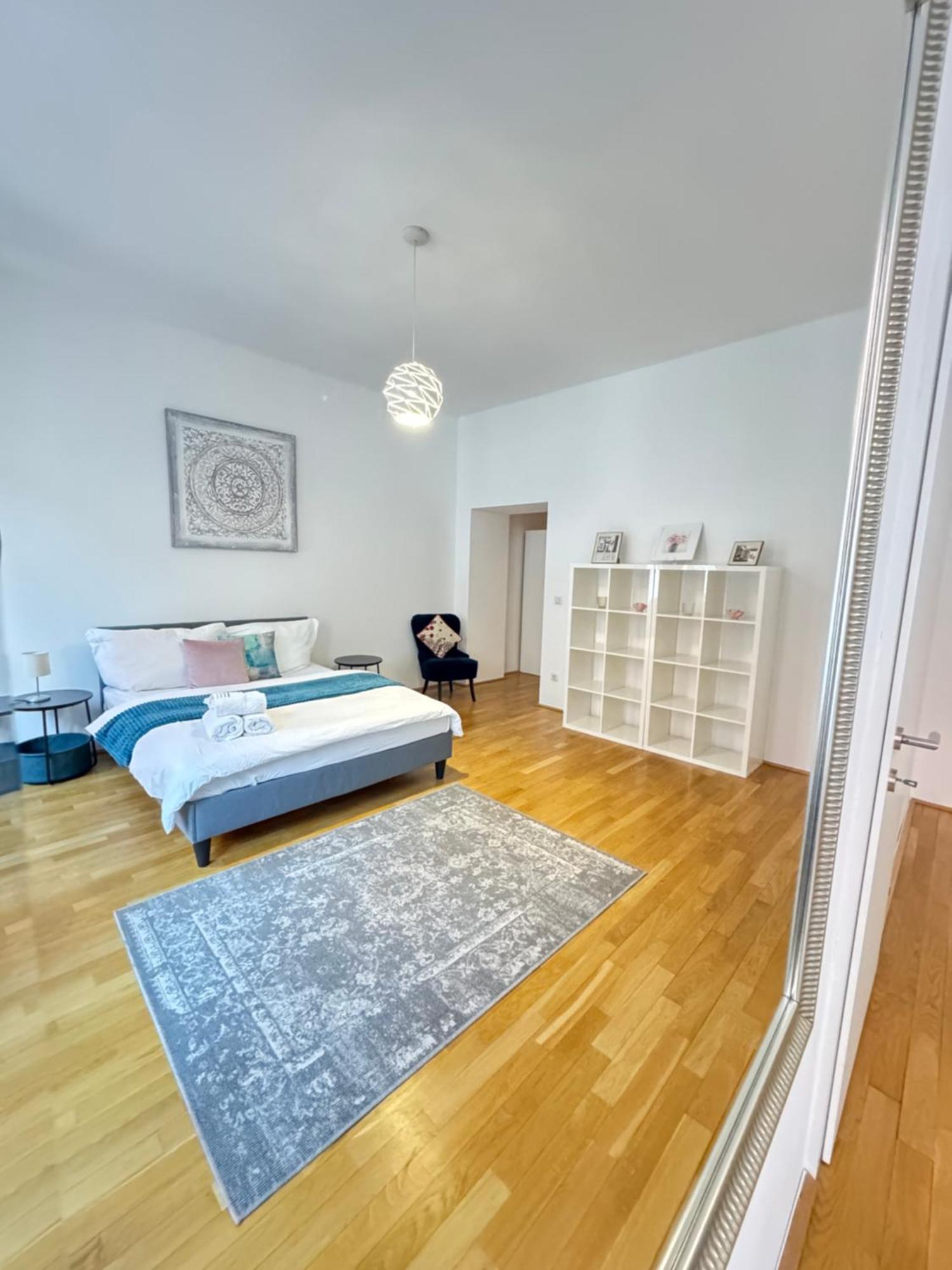 Charming Flat & Balcony Near Central Station L Bg5 Wien Exterior foto